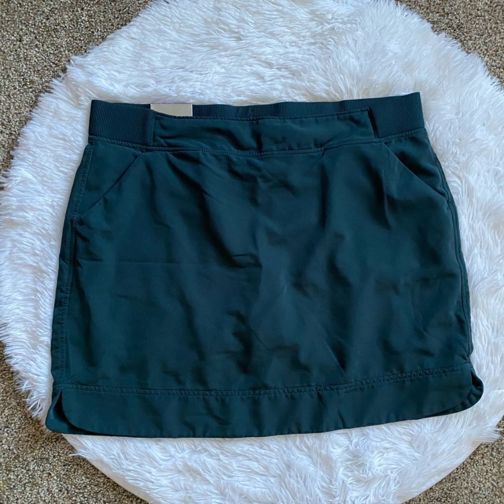 32 Degrees Cool Skirt Pockets New‎ Dark Teal Womens Size Large Shorts Underneath